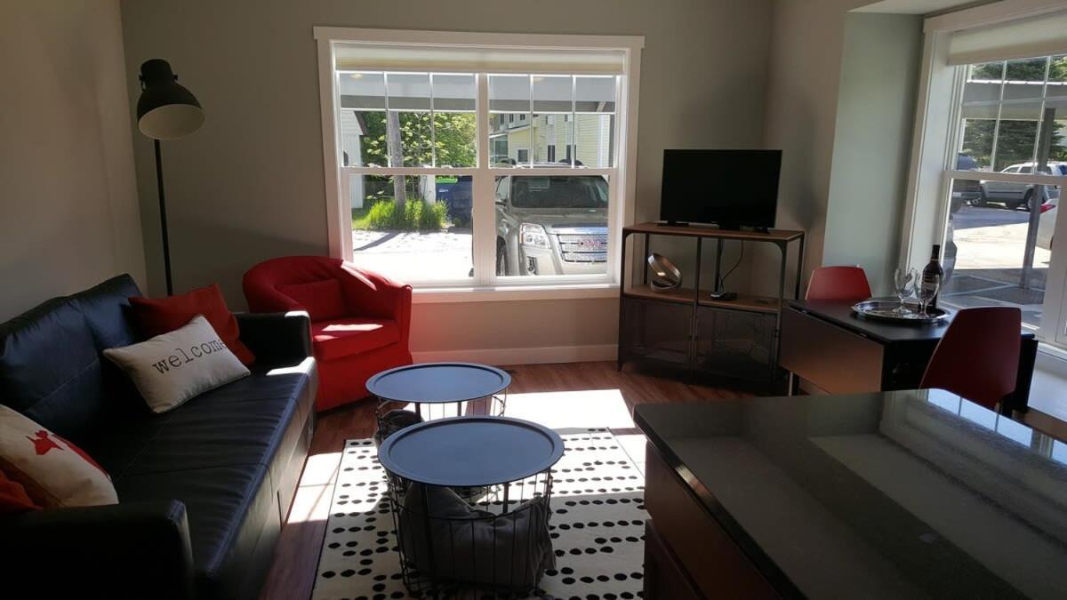 Modern And Pristine Condo -By The Gt Commons Traverse City Eksteriør bilde